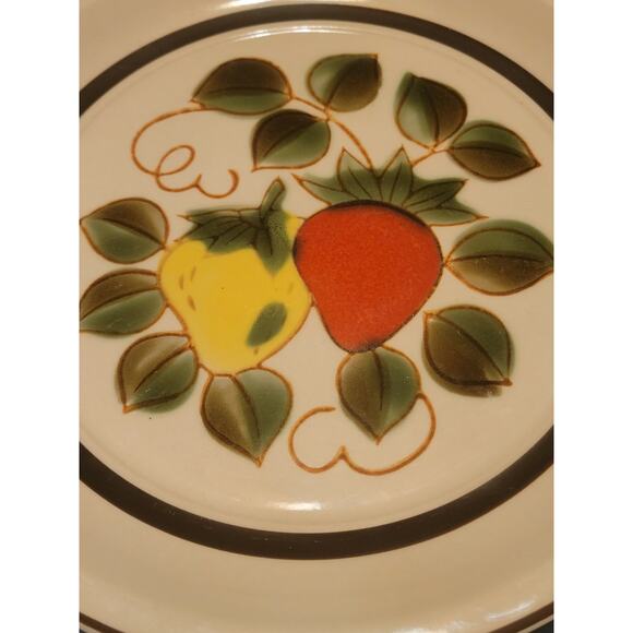 Vintage MCM 70s Strawberry Stoneware Dinner Plates Sears Japan HandPainted Set 2 - Picture 8 of 8
